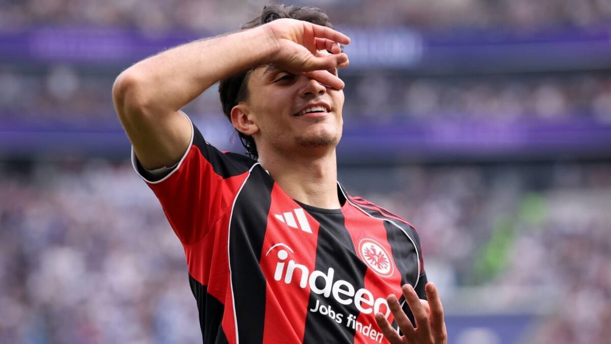 Can Uzun, trequartista Eintracht Francoforte, è un obiettivo del Milan in questo calciomercato estivo 2026
