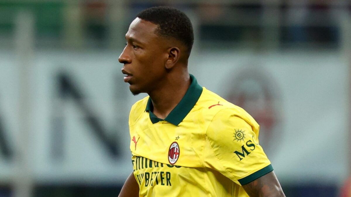 Pervis Estupiñán, difensore AC Milan, potrebbe andare via in questo calciomercato estivo 2026