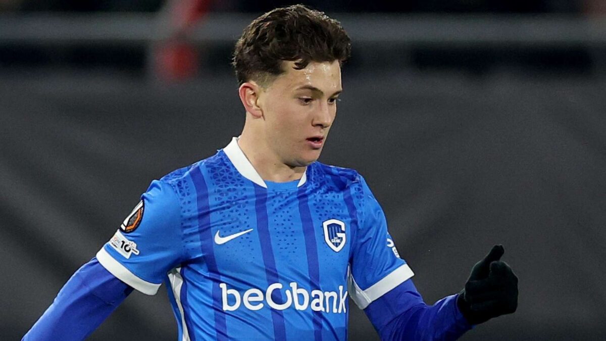 Kōnstantinos Karetsas, centrocampista KRC Genk, è un obiettivo del Milan per il calciomercato estivo 2026