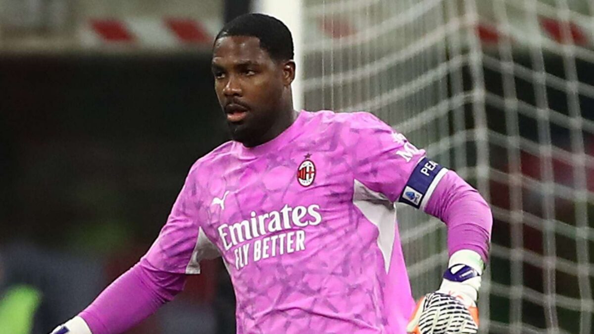 Mike Maignan, portiere AC Milan, resterà nei rossoneri anche in questo calciomercato estivo 2026