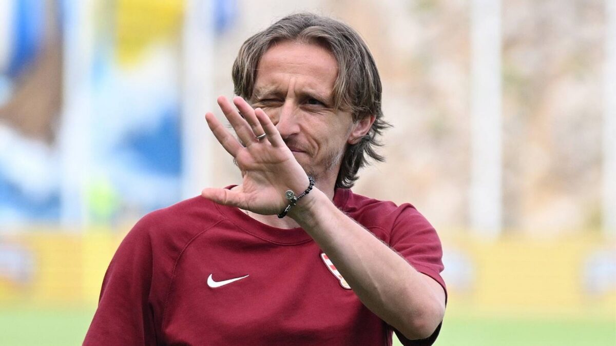 Luka Modrić potrebbe rinnovare il suo contratto con il Milan nel calciomercato estivo 2026