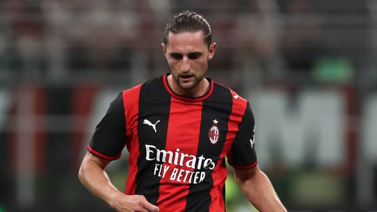 Adrien Rabiot, centrocampista AC Milan, resterà nei rossoneri anche in questo calciomercato estivo 2026
