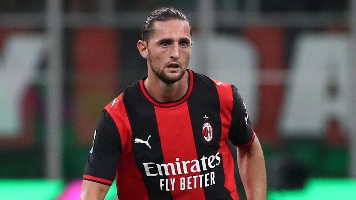 Adrien Rabiot, centrocampista AC Milan, dovrebbe restare in rossonero in questo calciomercato estivo 2026