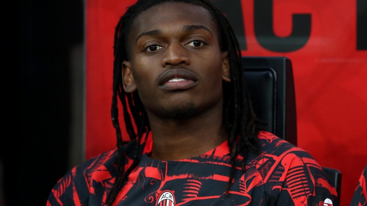 Rafael Leão, attaccante AC Milan, lascerà i rossoneri in questo calciomercato estivo 2026