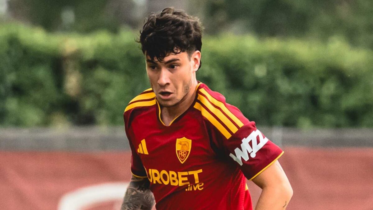 Matías Soulé, attaccante AS Roma, è un obiettivo del Milan per il calciomercato estivo 2026