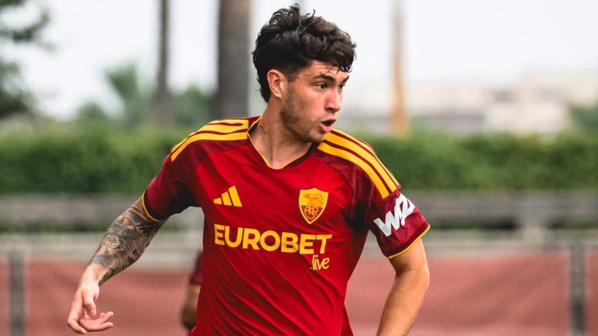 Matías Soulé, attaccante AS Roma, obiettivo del Milan per il calciomercato estivo 2026
