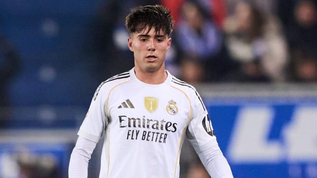 Víctor Valdepeñas, difensore Real Madrid, obiettivo del Milan per il calciomercato estivo 2026