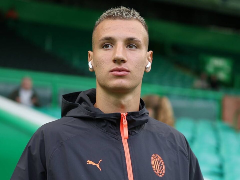 AC Milan Backs Young Camarda