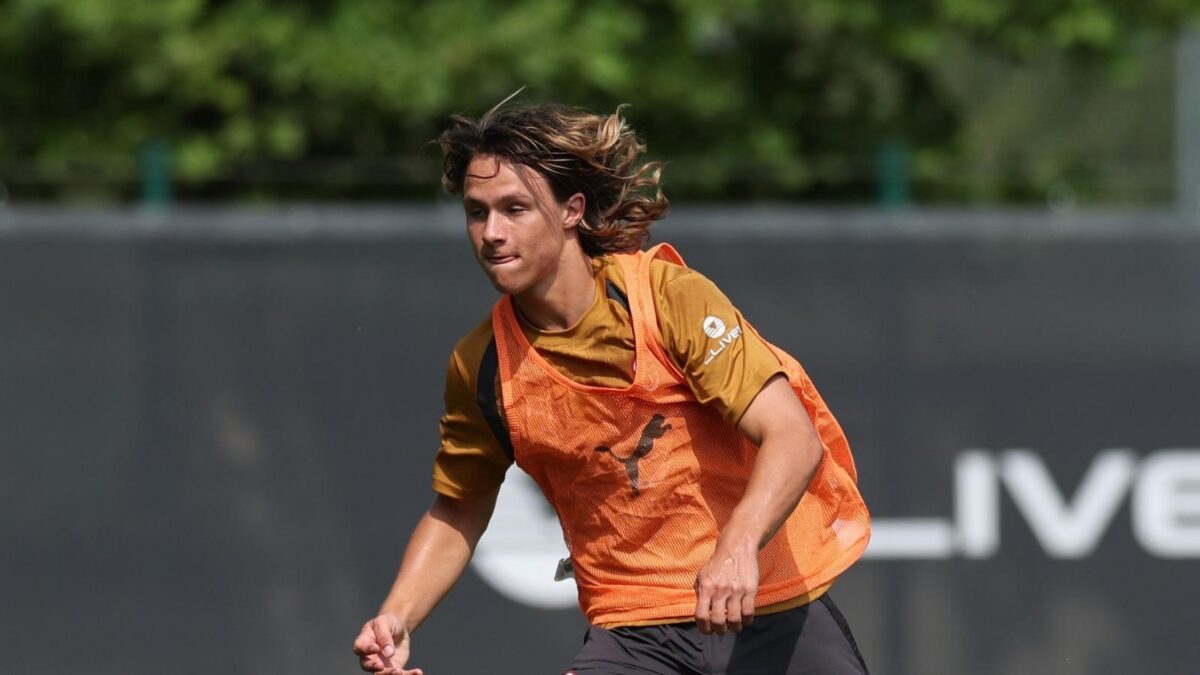 Comotto e Camarda: il Milan vuole blindarli. Futuro in prima squadra? Il pensiero di Amorim