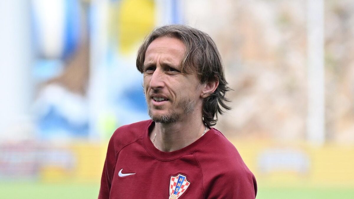 Criscitiello su Modric: "Ha 42 anni. E' un fenomeno, ma la carta d'identità presenta il conto"