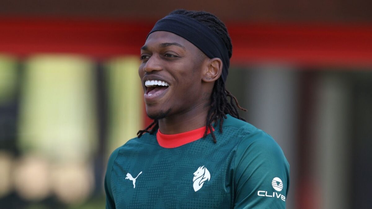milan walter sabatini leao lo abbraccerei certi giocatori hanno bisogno di essere coccolati da Pianetamilan.it milan walter sabatini leao lo abbraccerei certi giocatori hanno bisogno di essere coccolati