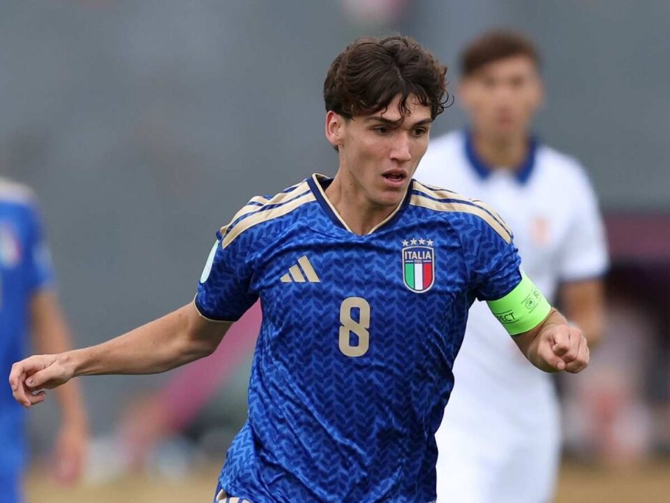 milan 232 nato un nuovo talento sala si racconta mi ispiro a modric e tonali voglio vincere l europeo da Pianetamilan.it milan 232 nato un nuovo talento sala si racconta mi ispiro a modric e tonali voglio vincere l europeo