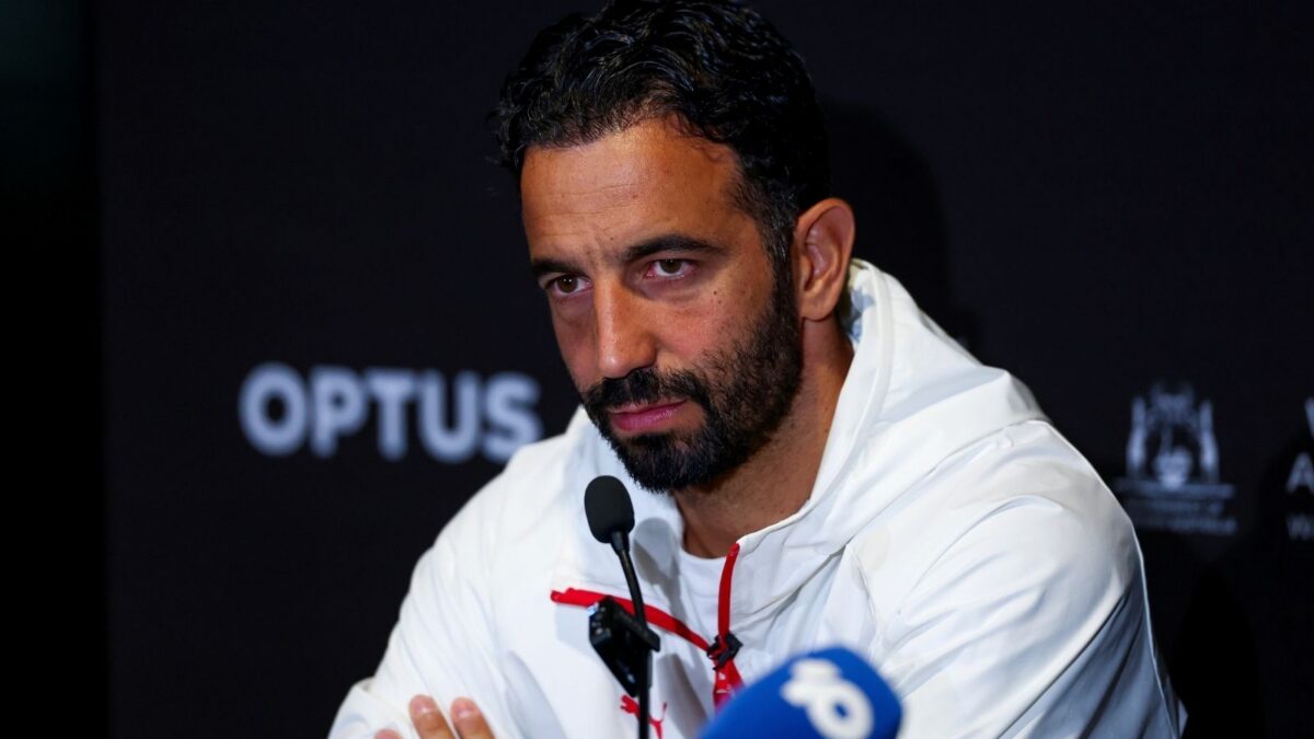 Rúben Amorim, allenatore AC Milan, qui durante una conferenza stampa con i rossoneri