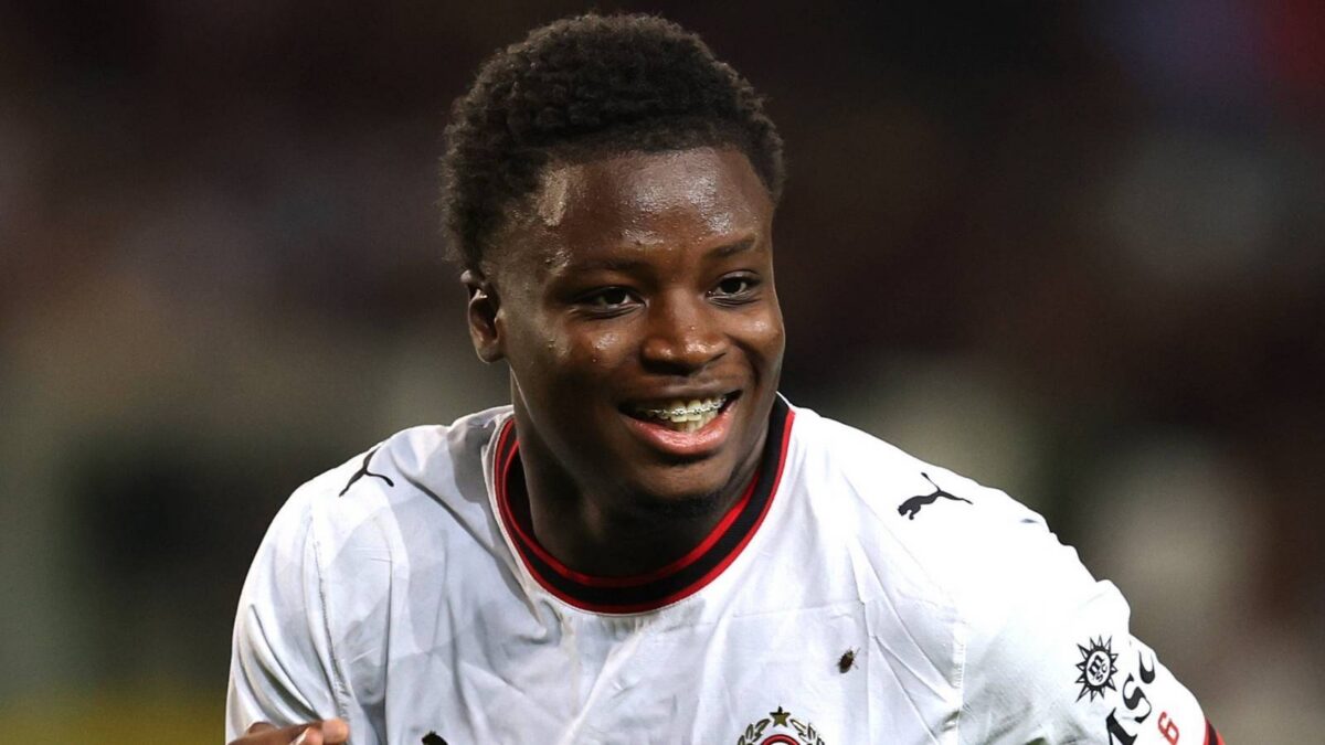 Alphadjo Cissè, centrocampista AC Milan, esulta per il suo gol in Torino-Milan 1-2 (Serie A 2026-2027)