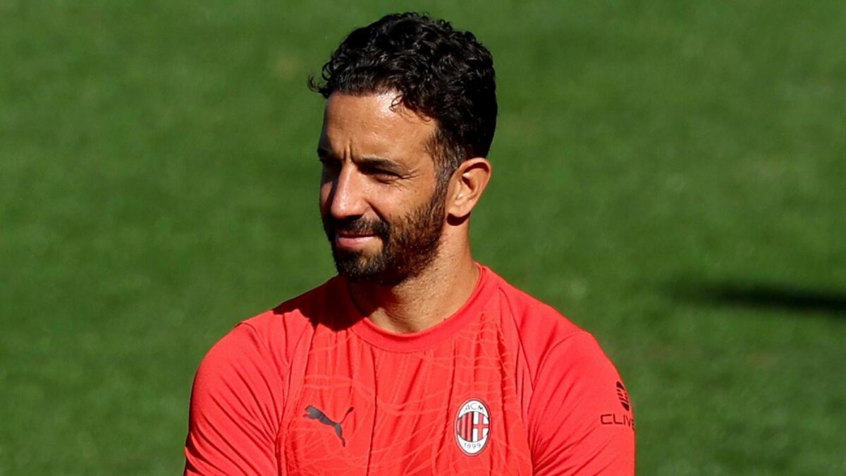 Rúben Amorim, allenatore AC Milan, qui durante una seduta di allenamento con i rossoneri a Perth (Western Australia)