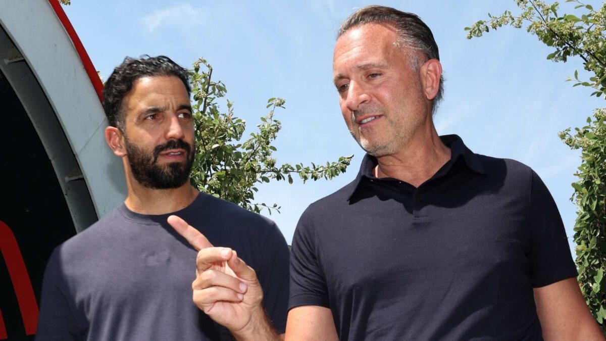 Rúben Amorim, allenatore AC Milan, con il proprietario Gerry Cardinale. Decideranno la strategia di calciomercato nella seconda metà di agosto