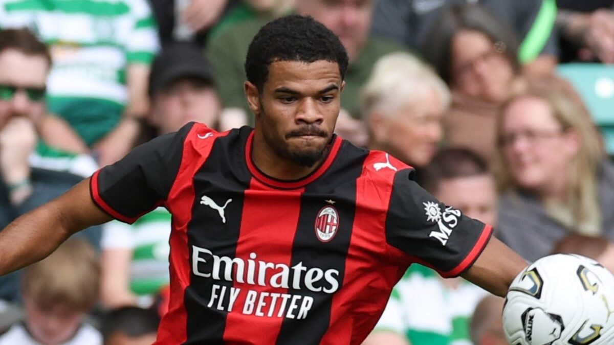 Zachary Athekame, difensore AC Milan, lascerà i rossoneri per trasferirsi in prestito secco all'Olympique Lione