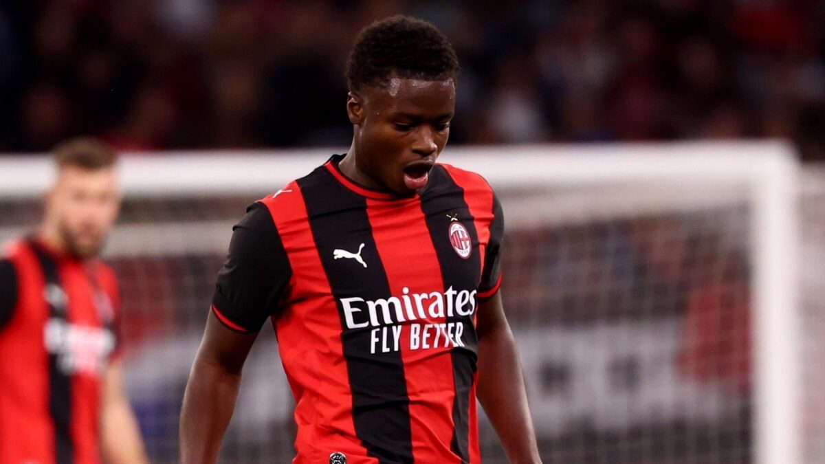 Alphadjo Cissè, centrocampista AC Milan, lascerà i rossoneri per trasferirsi in prestito secco al Torino in questo calciomercato estivo 2026