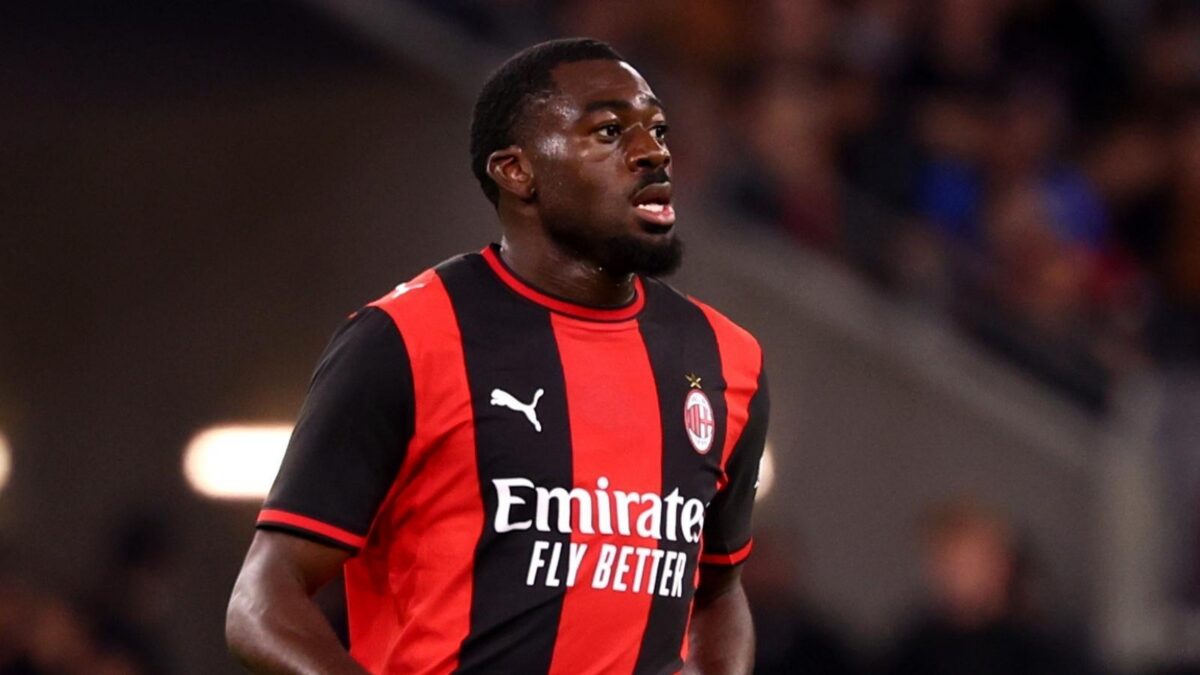 Youssouf Fofana, centrocampista AC Milan, dovrebbe lasciare i rossoneri in questo calciomercato estivo 2026