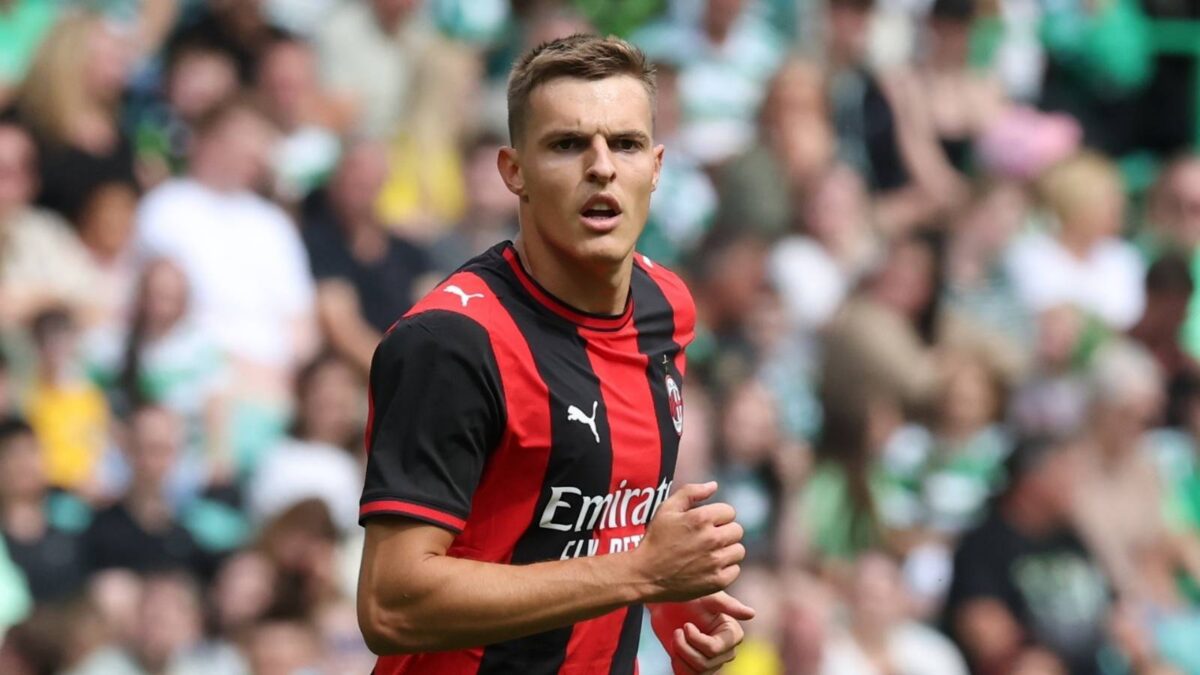 Andrej Kostić, attaccante Milan, potrebbe partire in prestito in questo calciomercato estivo 2026