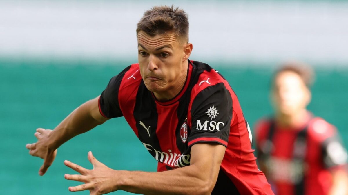 Andrej Kostić, attaccante AC Milan, si è trasferito in prestito secco allo Sparta Rotterdam in questo calciomercato estivo 2026