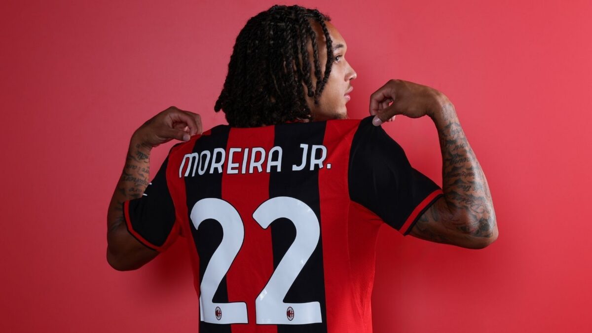 Diego Moreira, centrocampista AC Milan, è un nuovo acquisto in questo calciomercato estivo 2026