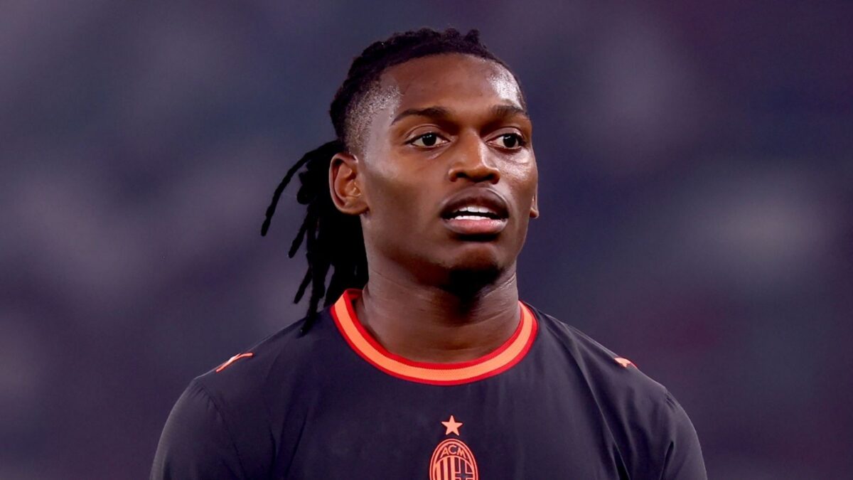 Rafael Leão, attaccante AC Milan, potrebbe lasciare i rossoneri in questo calciomercato estivo 2026