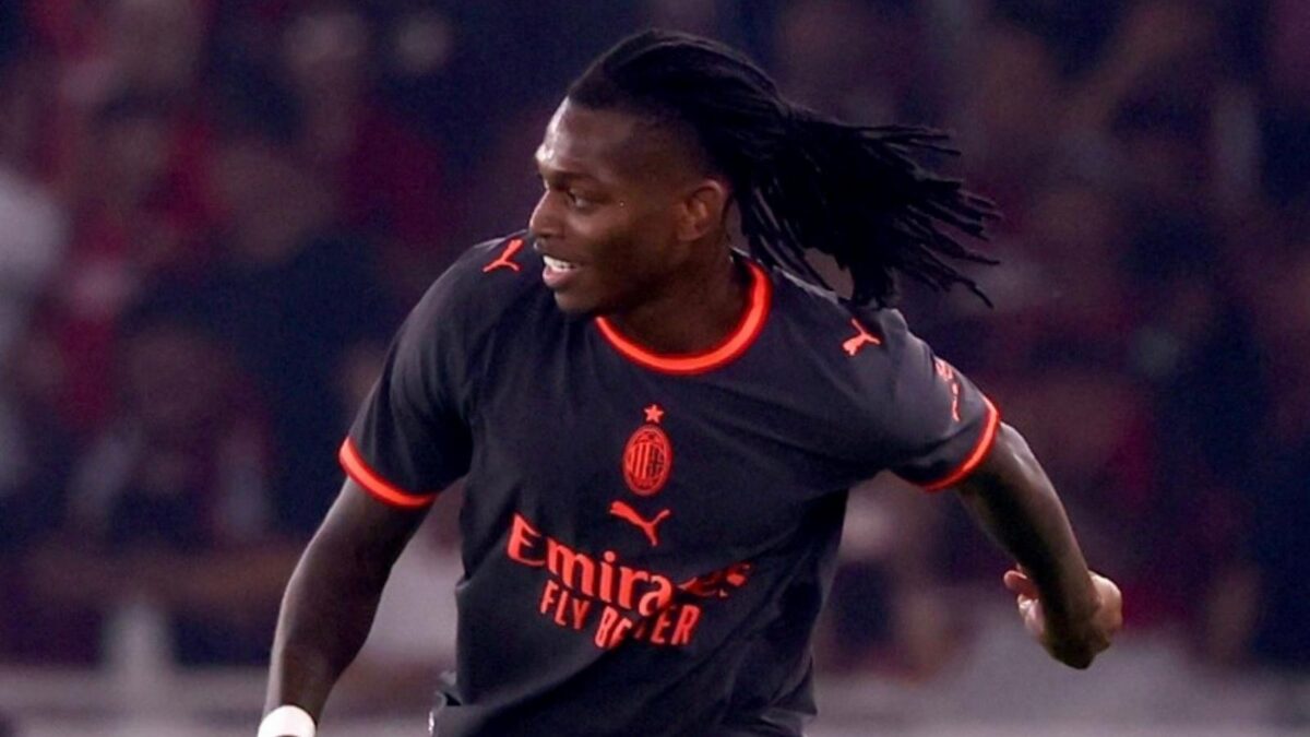 Rafael Leão, attaccante AC Milan, potrebbe lasciare i rossoneri in questo calciomercato estivo 2026