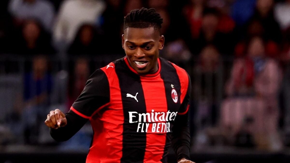 Rafael Leão, attaccante AC Milan, potrebbe lasciare i rossoneri in questo calciomercato estivo 2026
