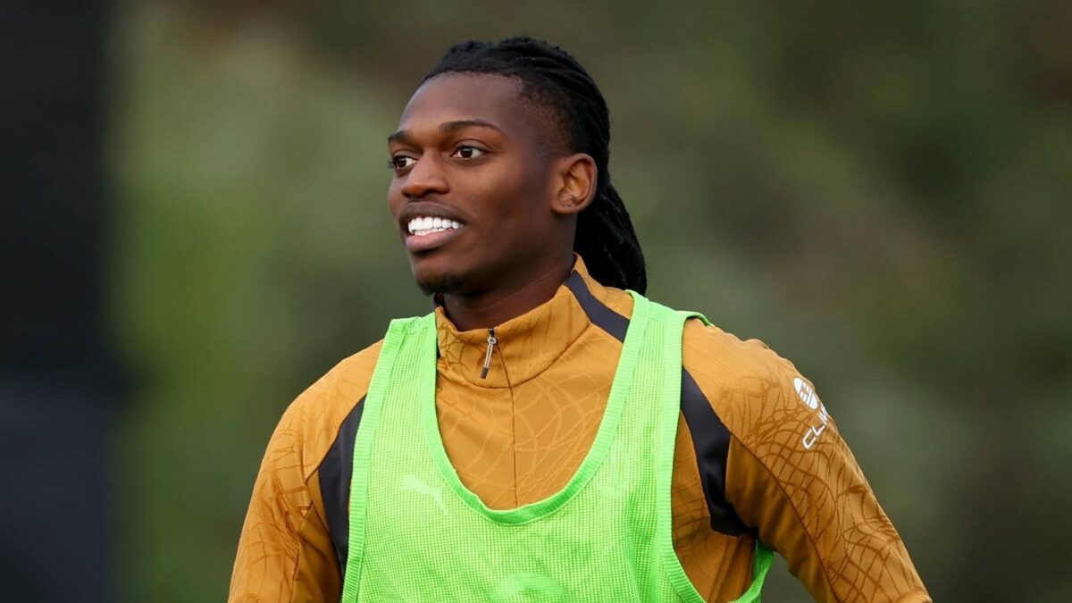Rafael Leão, attaccante AC Milan, potrebbe andare via dai rossoneri in questo calciomercato estivo 2026