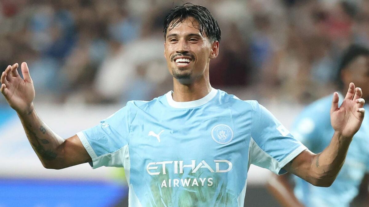 Tijjani Reijnders, centrocampista Manchester City ed ex Milan, può lasciare gli inglesi nel calciomercato estivo 2026