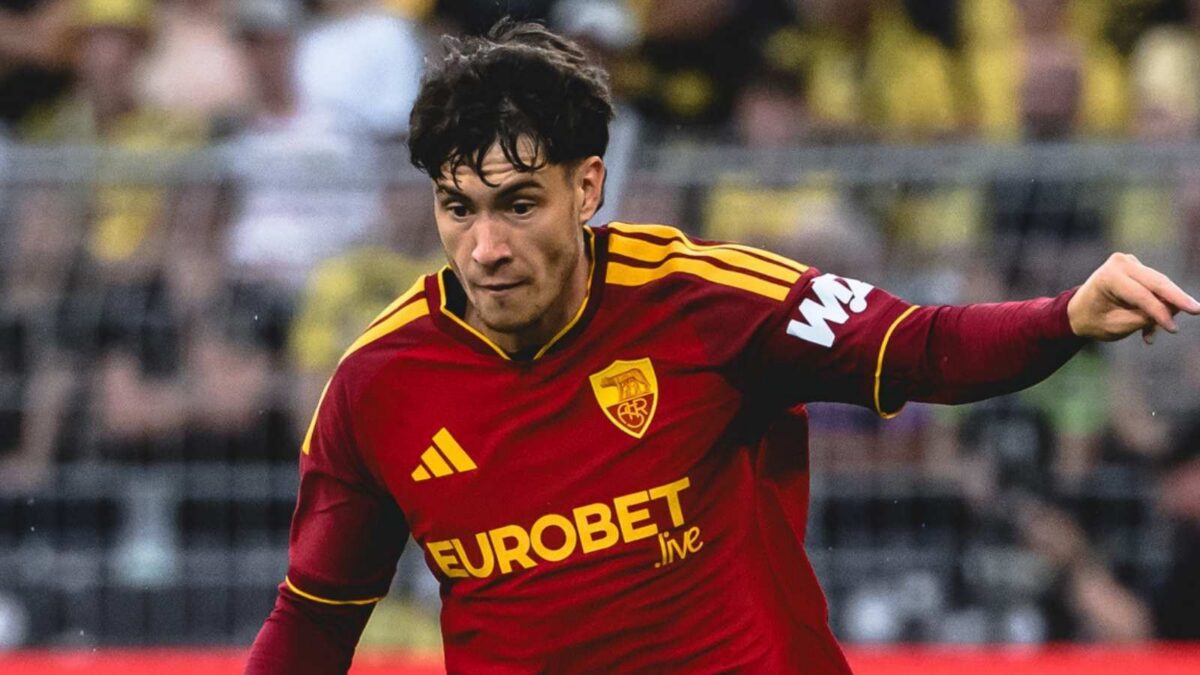 Matías Soulé, attaccante AS Roma, è un obiettivo del Milan per il calciomercato estivo 2026