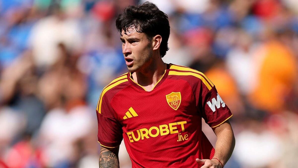 Matías Soulé, attaccante AS Roma, è un obiettivo del Milan per il calciomercato estivo 2026