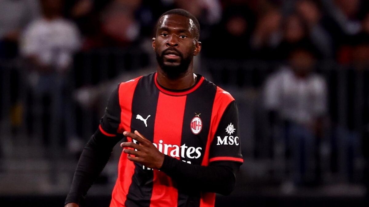 Fikayo Tomori, difensore AC Mila, potrebbe lasciare i rossoneri in questo calciomercato estivo 2026