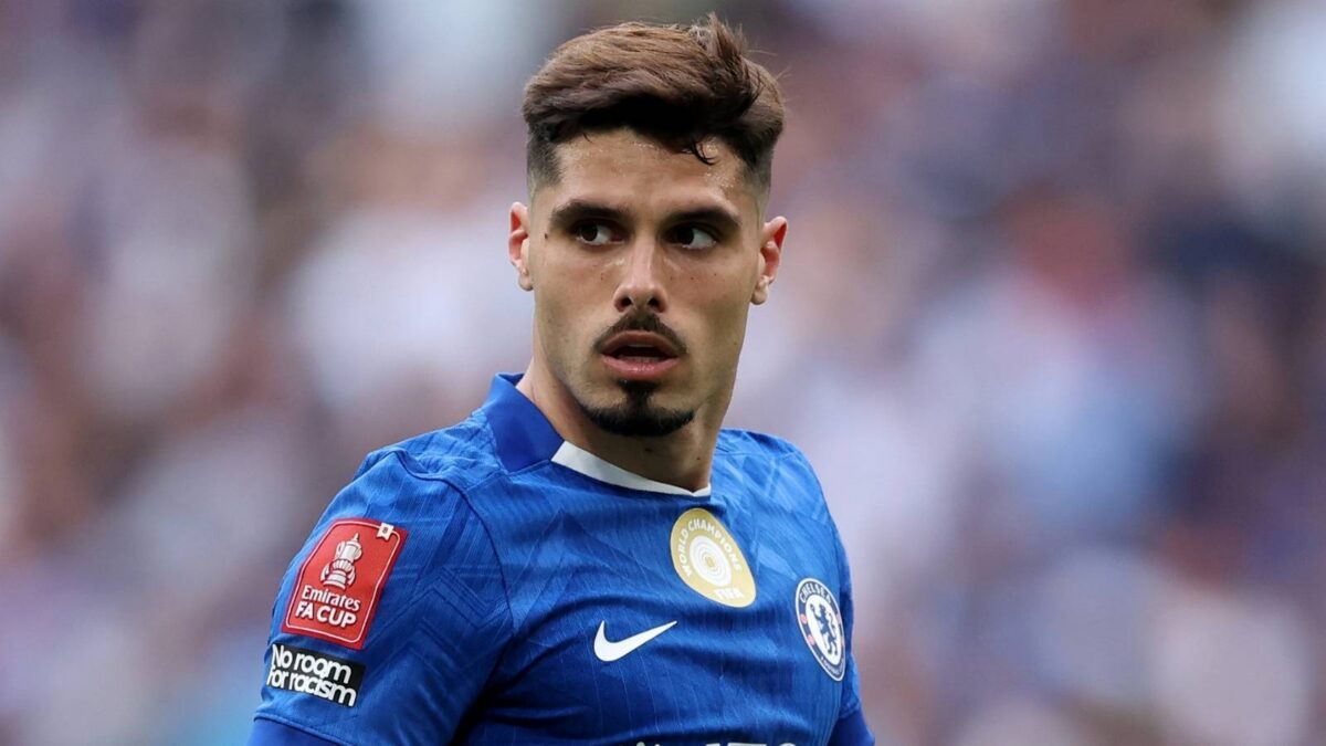 Dall'Inghilterra: il Milan tenta il colpo per l'attacco di Amorim. Sfida al City per un big del Chelsea