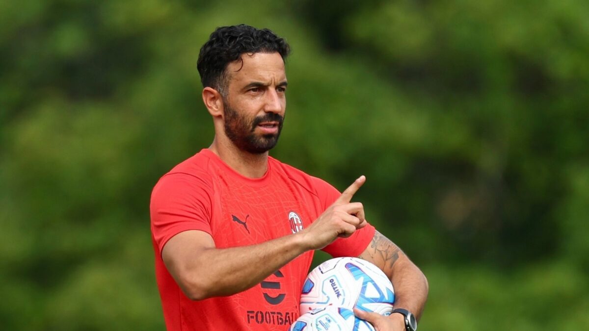 Mercato Milan, il parere di Brambati: "Tecnicamente un 7/7,5, ma i soldi spesi sono stati troppi" Mercato Milan, il parere di Brambati: "Tecnicamente un 7/7,5, ma i soldi spesi sono stati troppi"
