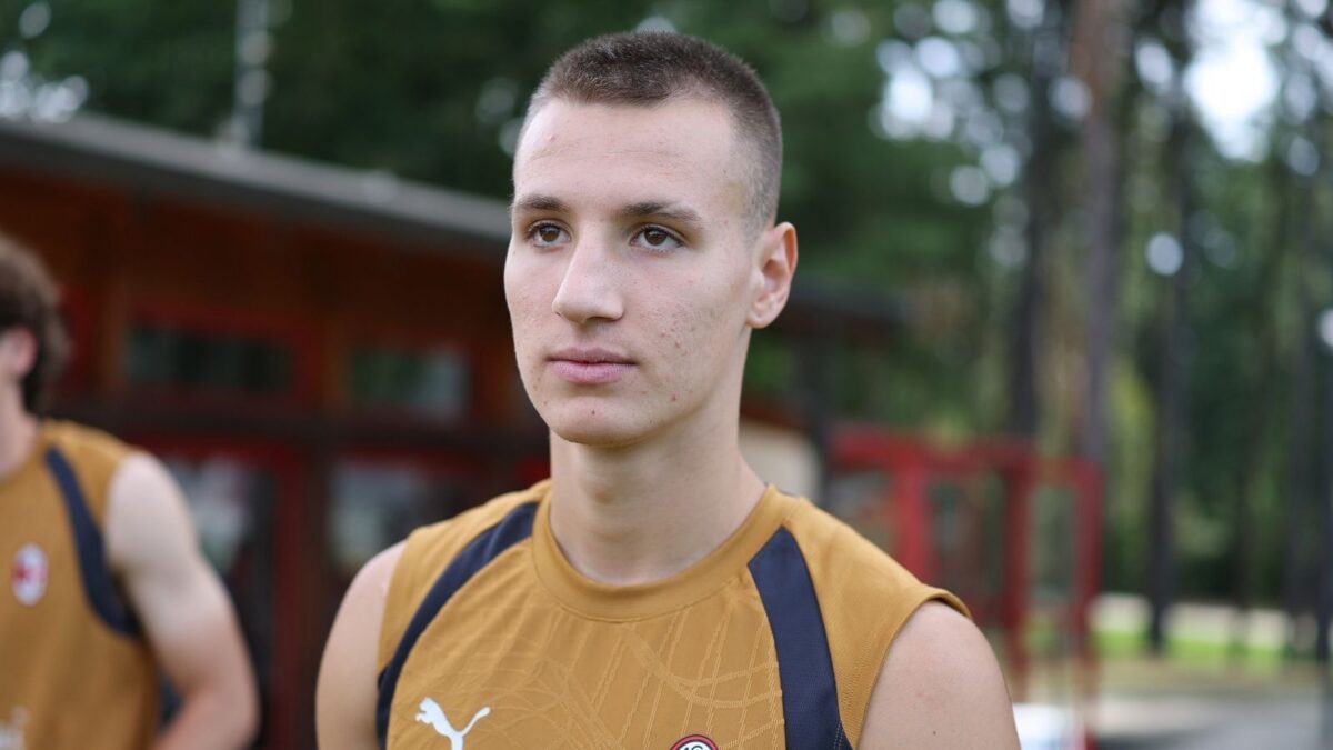 Milan, Kostić va in prestito? Serve un terzo attaccante con una priorità: 'proteggere' Camarda