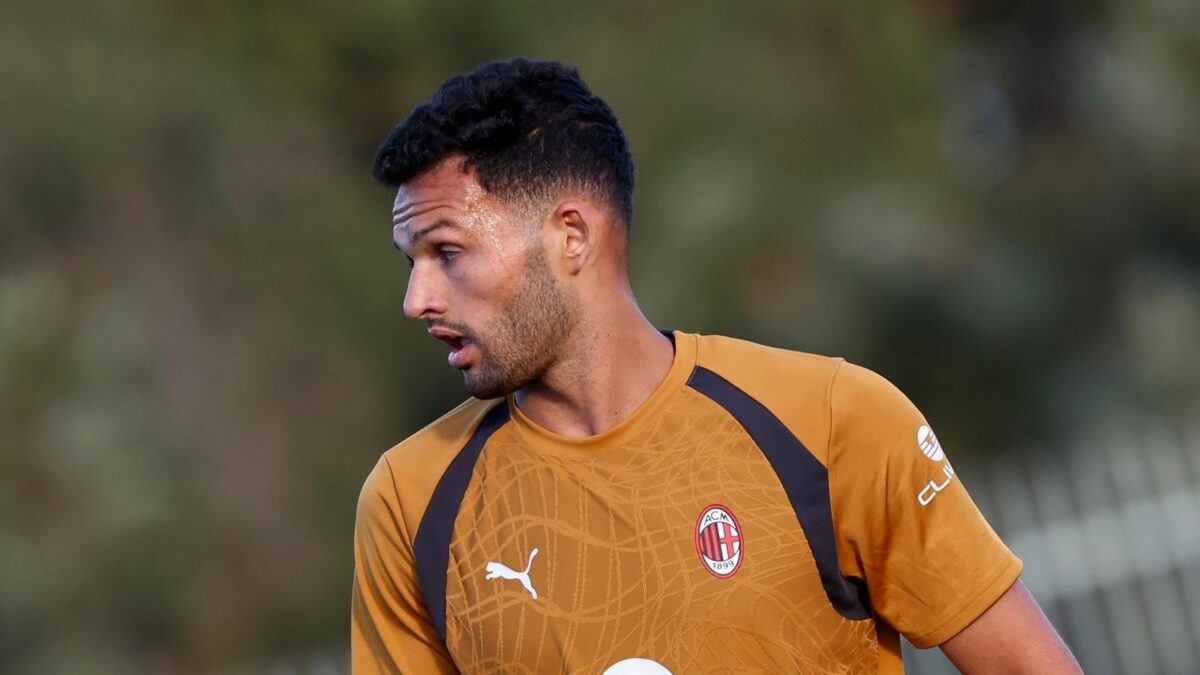 Milan, Gonçalo Ramos si presenta cantando. E Rafa Leão ...