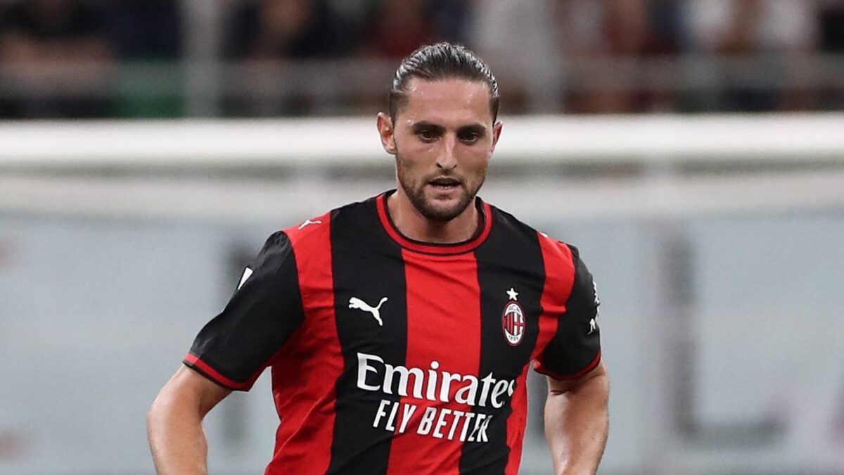 Milan, l'ipotesi Rabiot trequartista nel 3-4-2-1: i dubbi tattici e un rischio importante