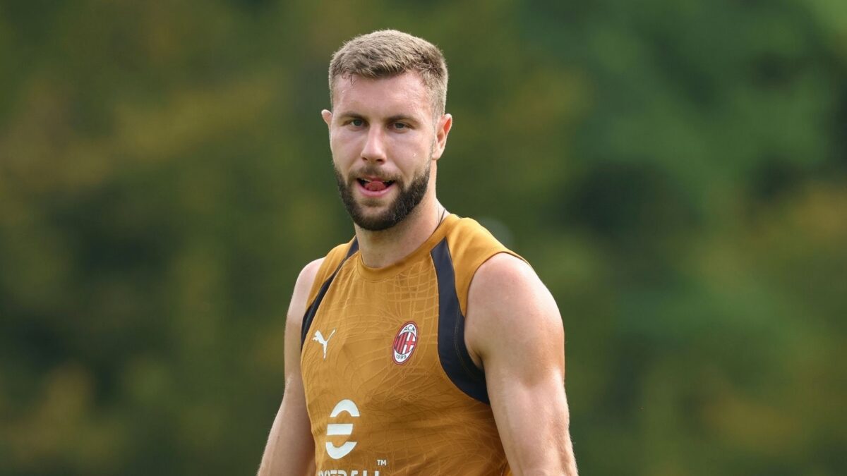 Milan, per Pavlović sarà un stagione di esami: difesa a tre, ma quante differenze tra Amorim e Allegri