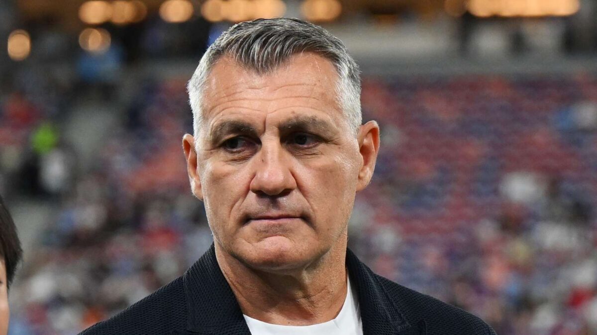 Corsa Scudetto, parla Vieri: "Vediamo come finirà il mercato ma in questo momento ..."