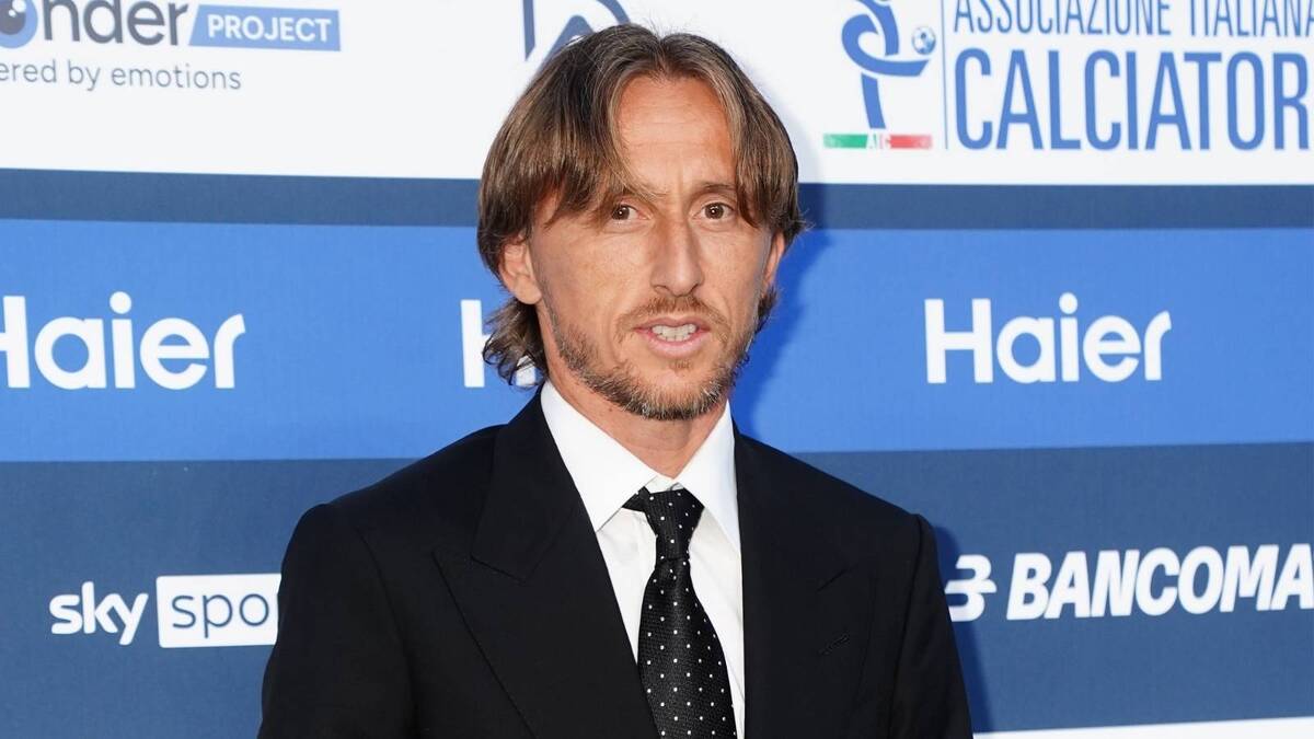 Luka Modrić, centrocampista AC Milan, ha rilasciato un'intervista a 'MARCA' a margine del Gran Galà del Calcio AIC