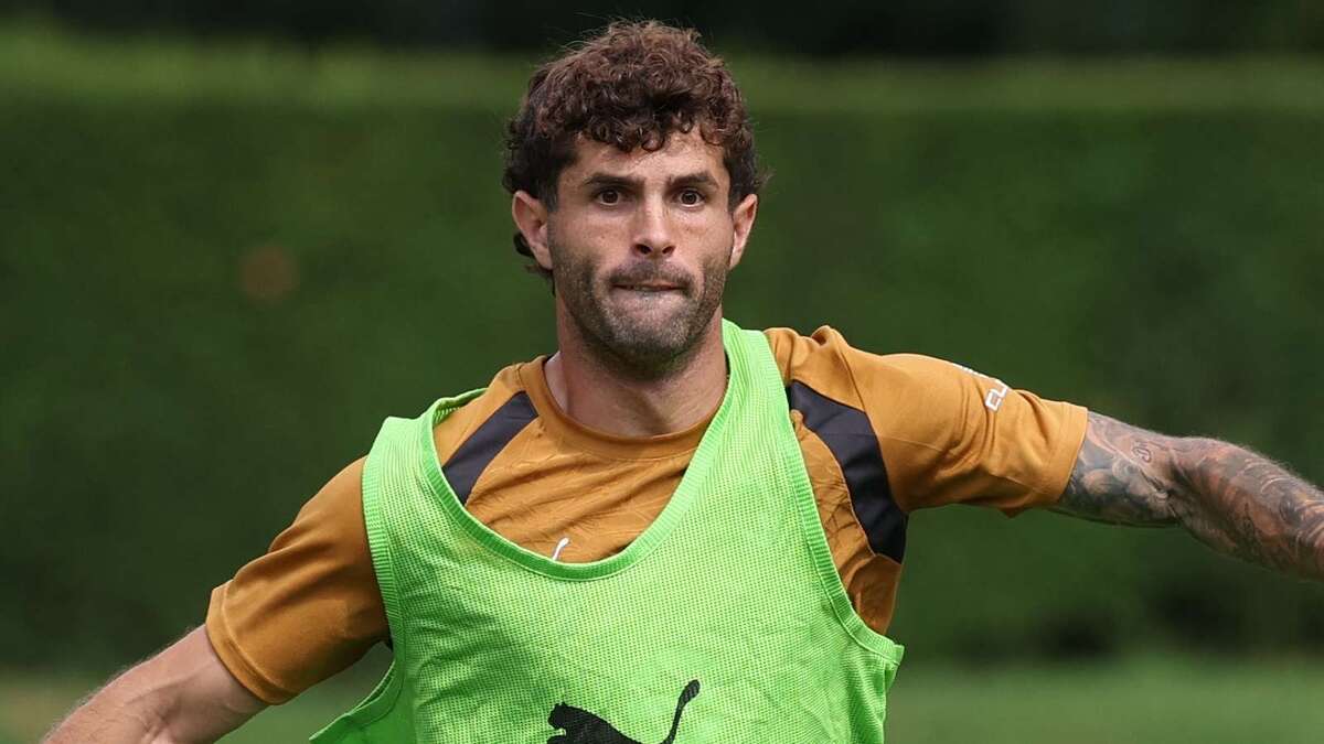 Christian Pulisic, attaccante AC Milan, qui durante una seduta di allenamento con i rossoneri a Milanello