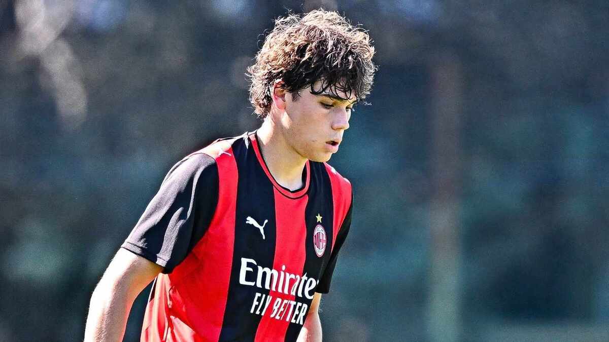 Valeri Vladimirov (difensore AC Milan)