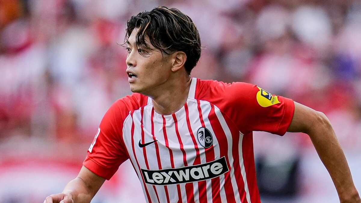Yuito Suzuki, centrocampista offensivo del Friburgo, è un obiettivo di calciomercato del Milan