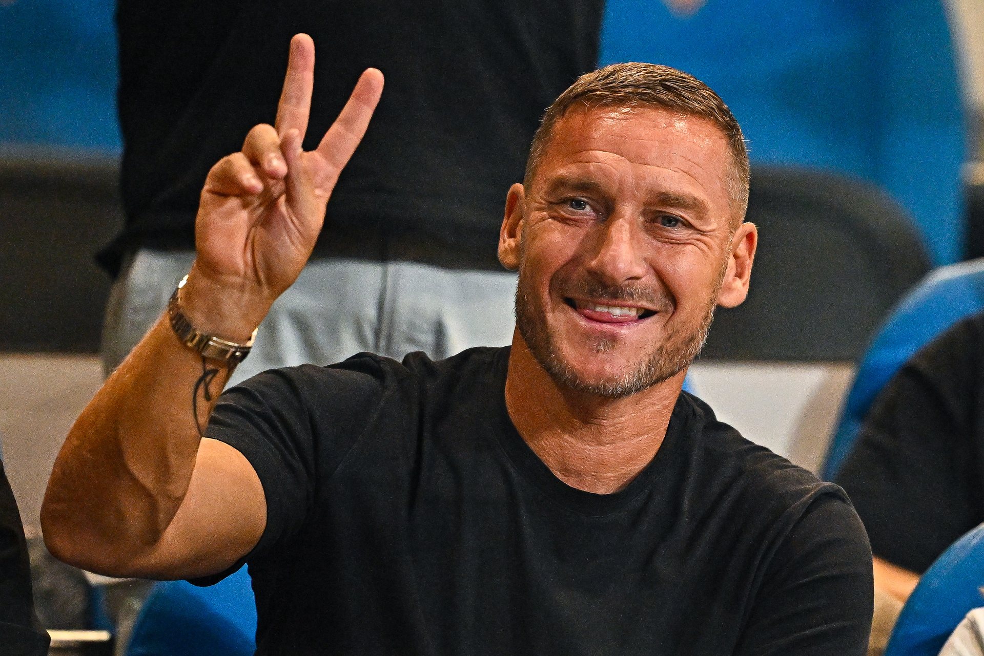 totti clamoroso retroscena se avessi lasciato la roma sarei voluto andare al milan da Pianetamilan.it totti clamoroso retroscena se avessi lasciato la roma sarei voluto andare al milan