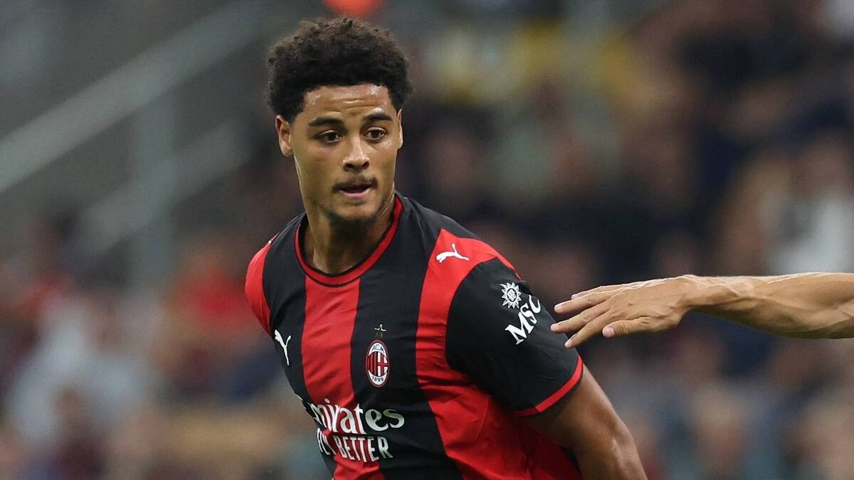 Koni De Winter (difensore AC Milan), qui durante Milan-Benfica 0-2 (Europa League 2026-2027)