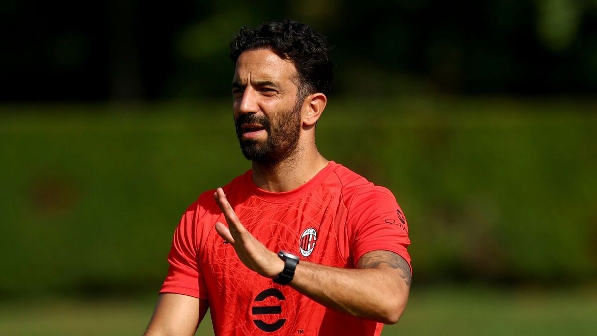 Rúben Amorim (allenatore AC Milan), qui durante una seduta di allenamento con i rossoneri a Milanello
