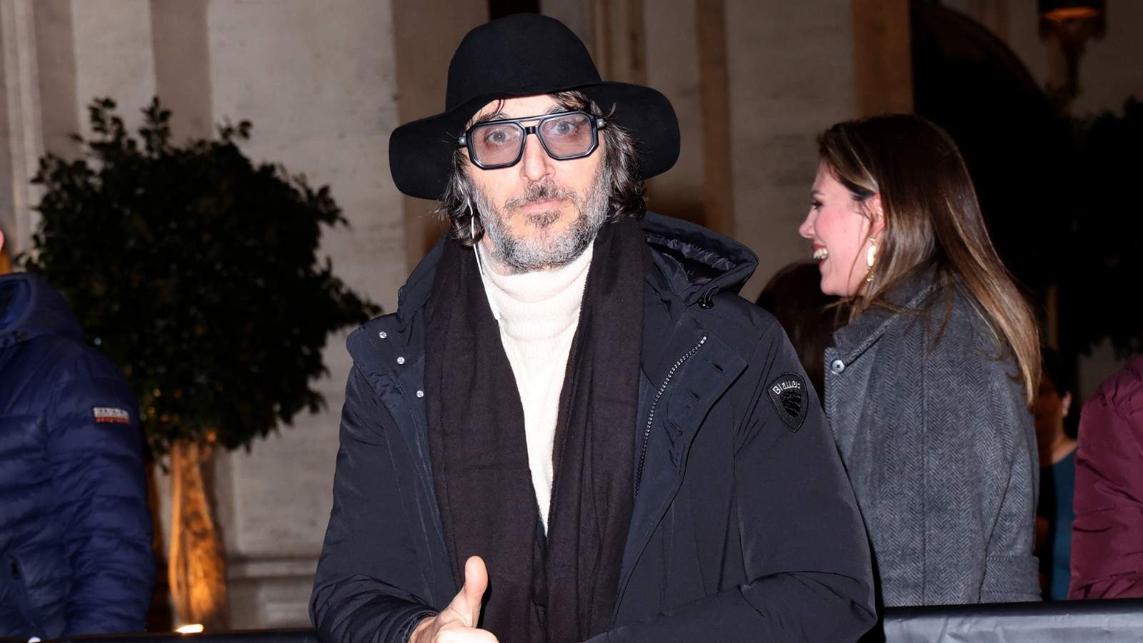 il duro attacco di cruciani il milan non 232 pi249 quello di un tempo ma la maglietta va onorata da Pianetamilan.it il duro attacco di cruciani il milan non 232 pi249 quello di un tempo ma la maglietta va onorata