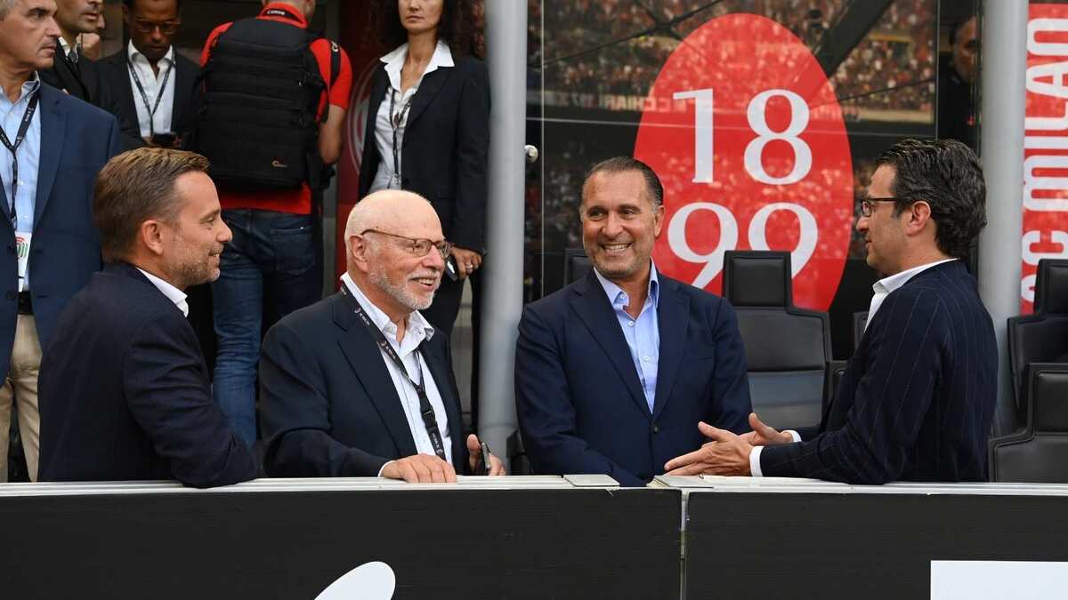 Giorgio Furlani, Paul Singer del fondo Elliott, Gerry Cardinale (managing partner fondo RedBird e proprietario AC Milan) e Gordon Singer a 'San Siro' per i rossoneri
